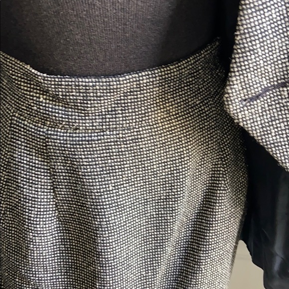 NOVIELLO-BLOOM SKIRT SUIT - Picture 6 of 8